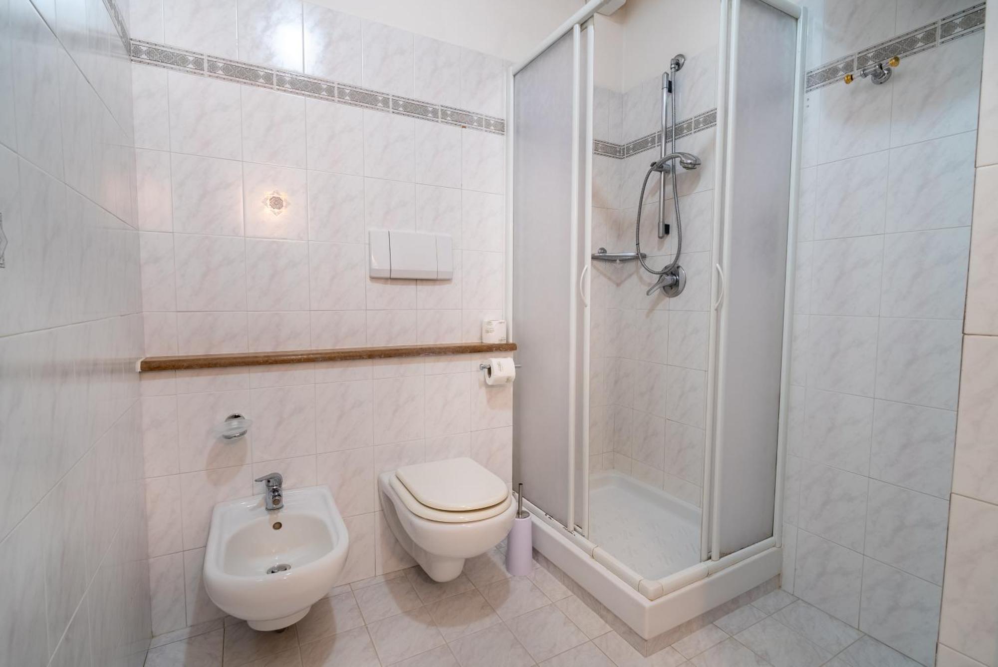 Aparthotel La Rosa Di Nettuno