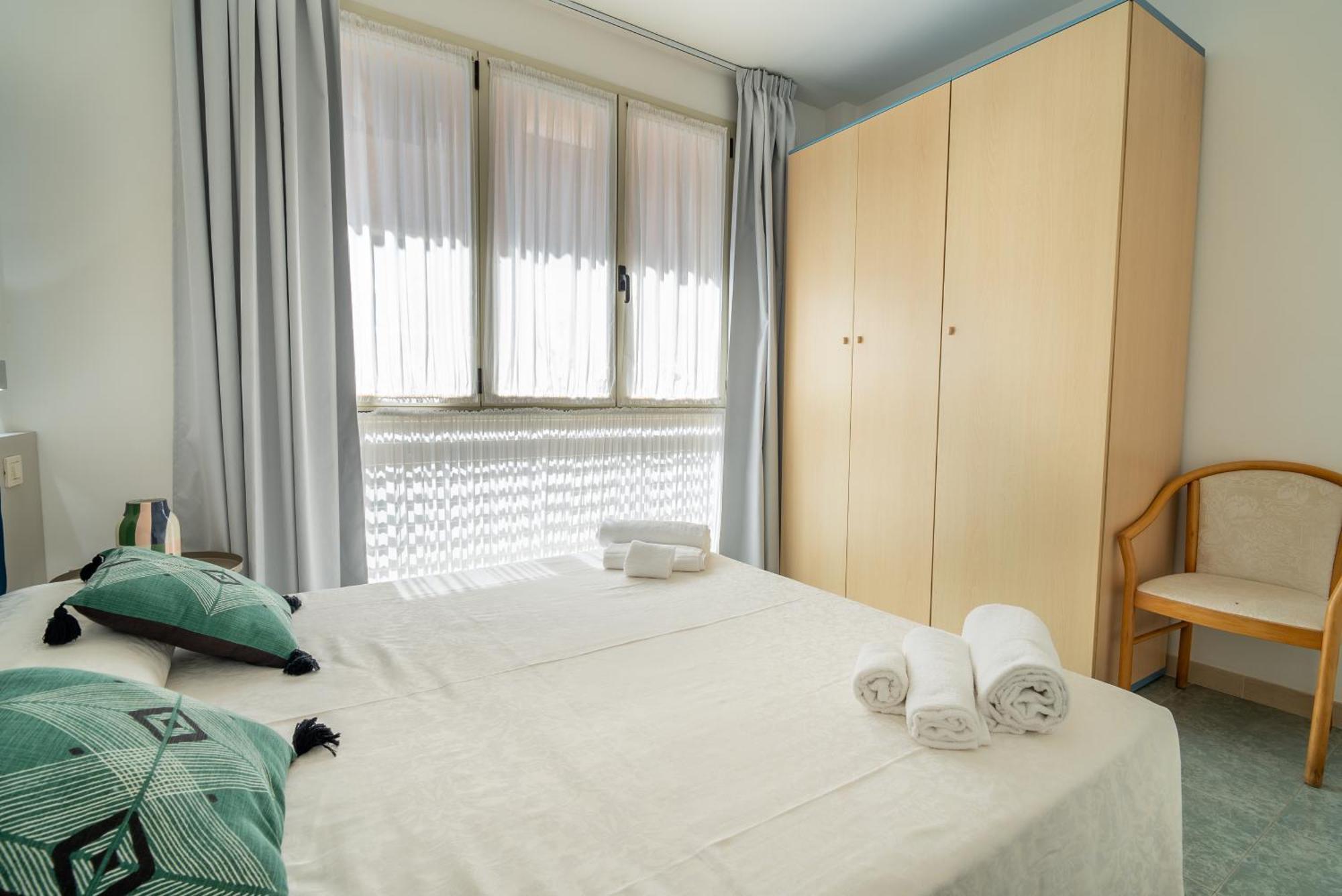 Apartahotel La Rosa Di Nettuno *
